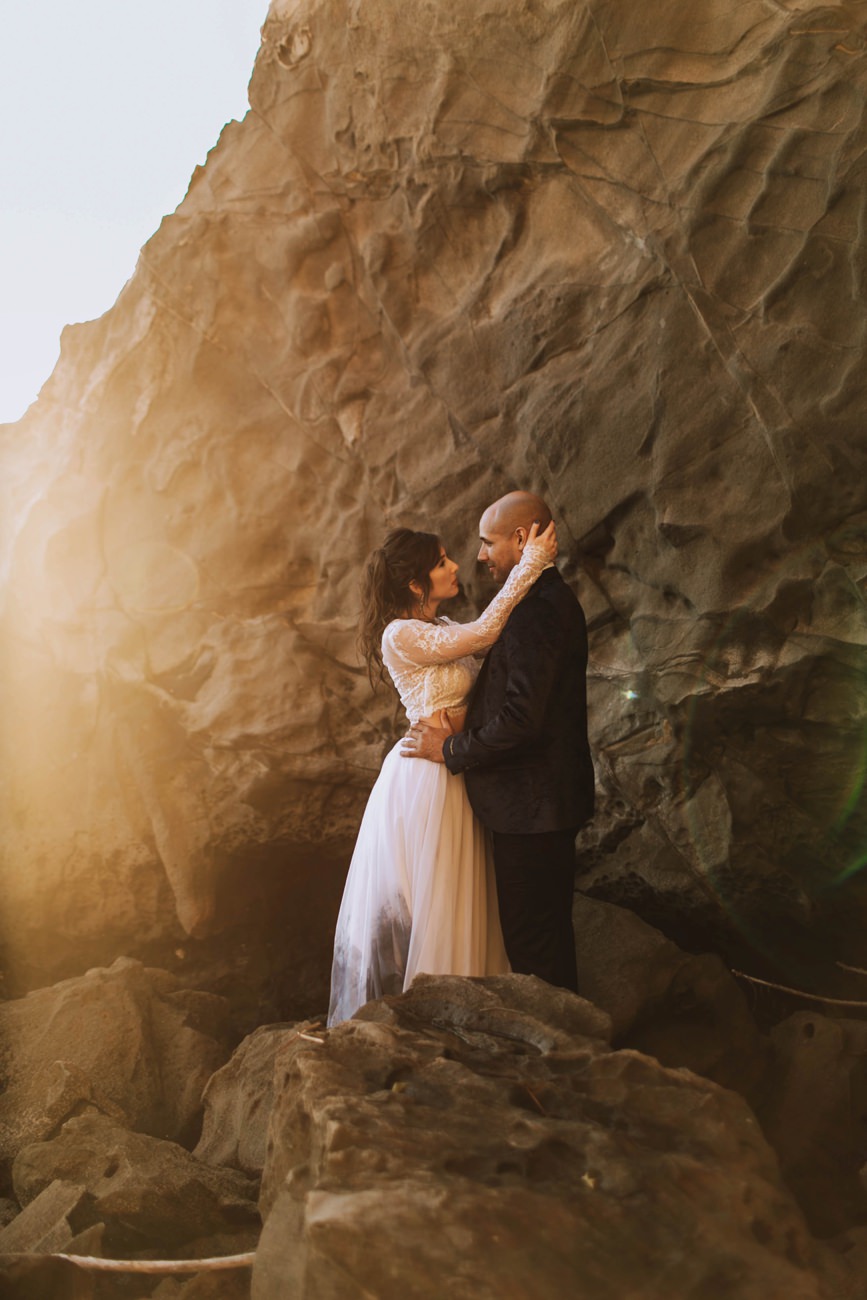 adventurous helicopter elopement in southern california | www.alexandriamonette.com