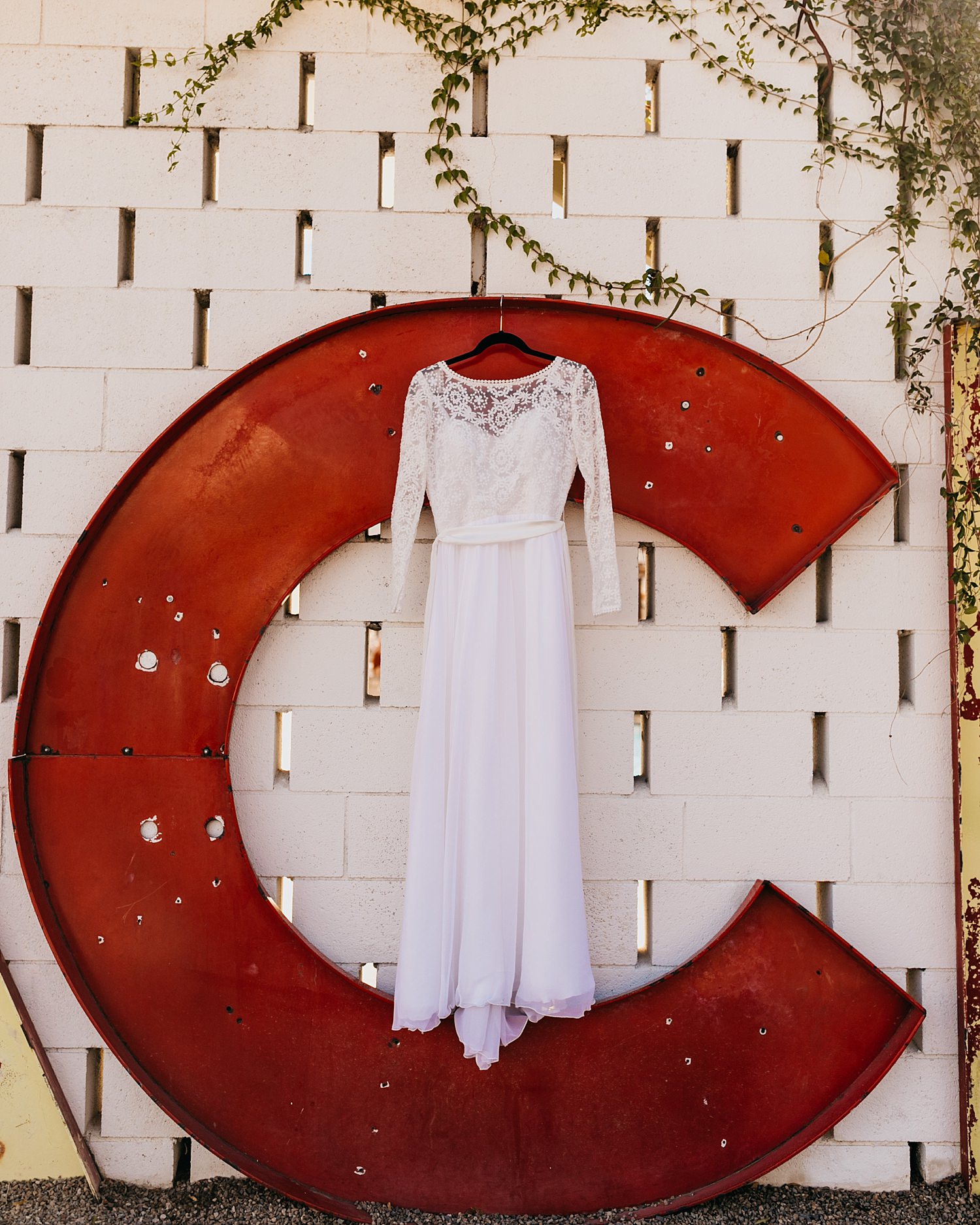 Palm Springs Wedding Photographer | https://alexandriamonette.com