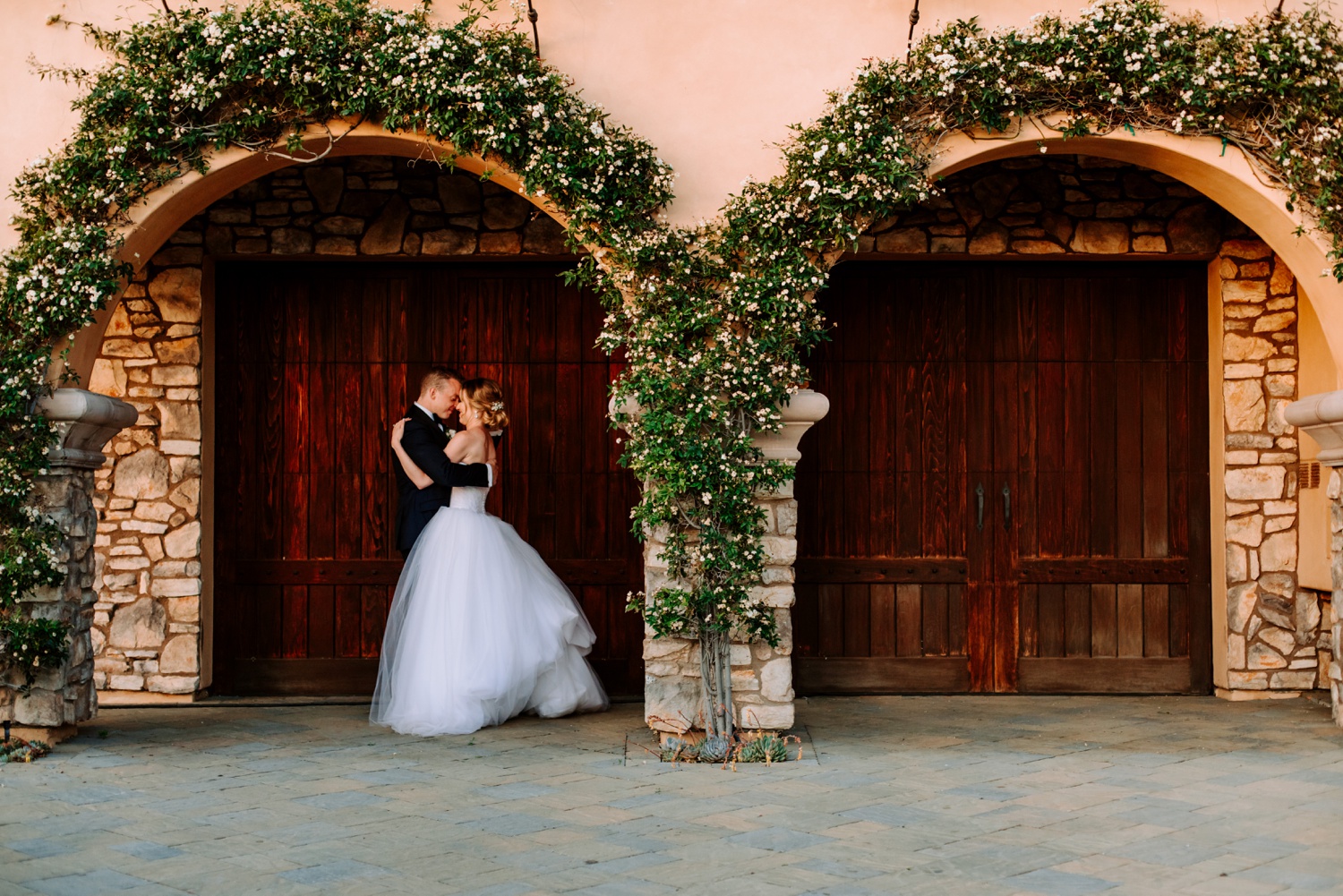 Elegant European Style Wedding at Villa Sancti Di Bella in Malibu, CA [Mackie + David]